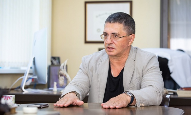 Доктор Мясников рассказал об опасности обезболивающих