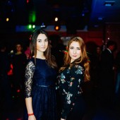 -JyHqF8qZec