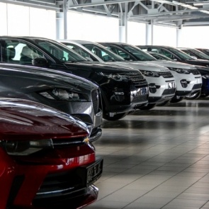 Цены на взлёт: автомобили дорожают накануне рождественских распродаж