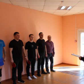 В Ачинске полицейские провели турнир по настольному теннису ко Дню ветеранов органов внутренних дел