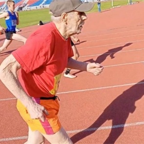 95-летний красноярский атлет установил рекорд России