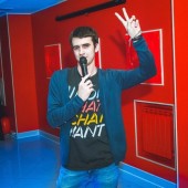 2lRYNe7l5EE